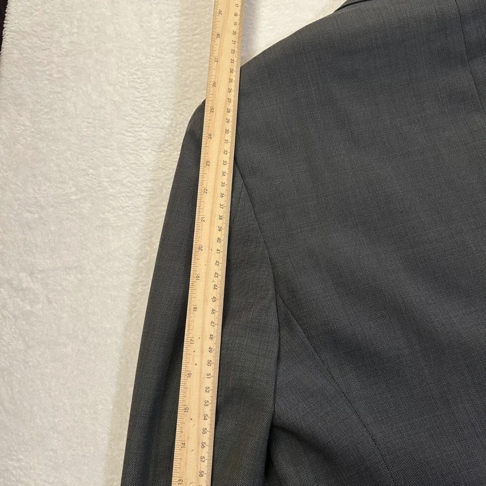 Jos. A. Bank Reserve Suit Reda Wool 2pc Sz 44R W38 Gray Pleated Cuffed Sharkskin
